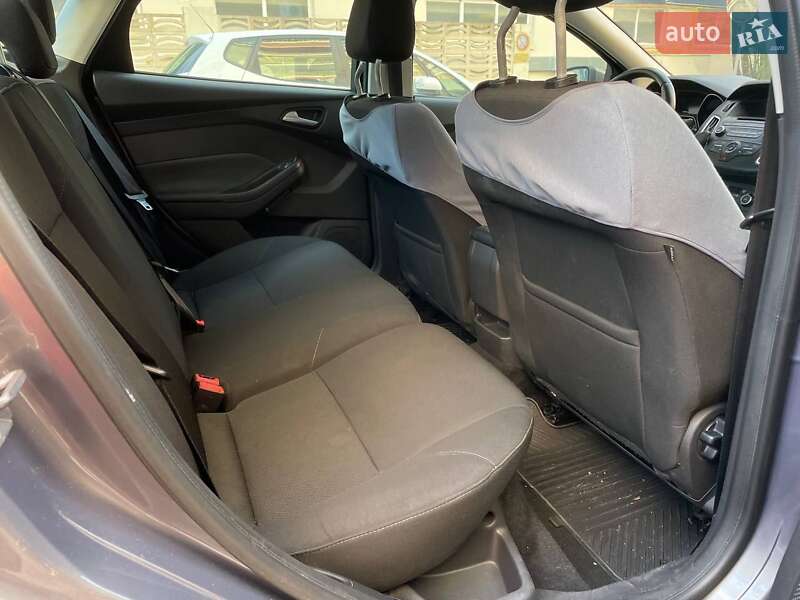 Седан Ford Focus 2015 в Києві