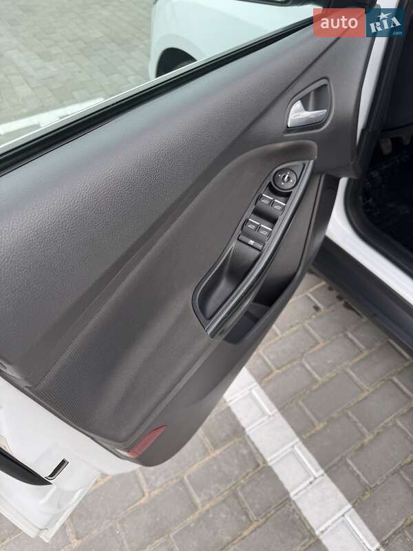Седан Ford Focus 2014 в Смолином