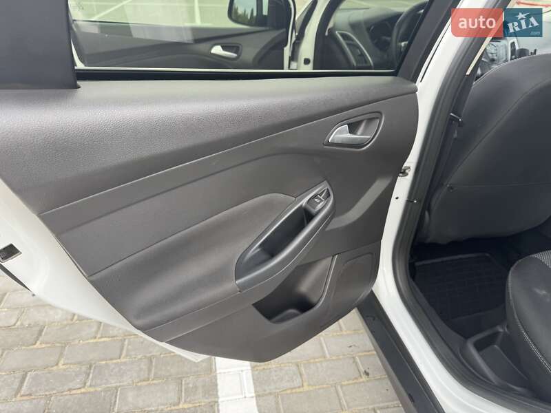 Седан Ford Focus 2014 в Смолином