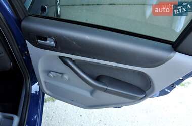 Универсал Ford Focus 2010 в 