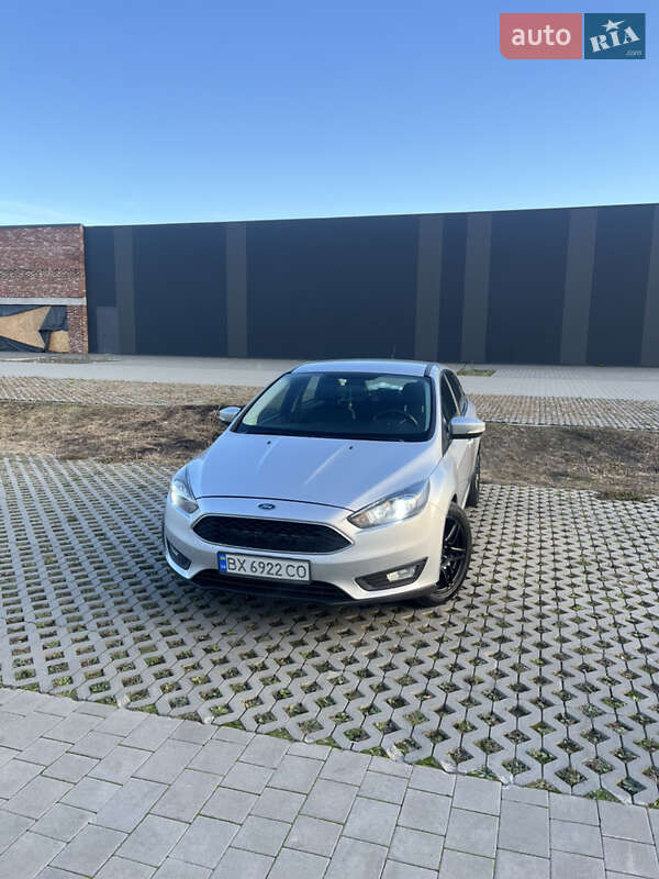 Седан Ford Focus 2016 в Хмельницькому