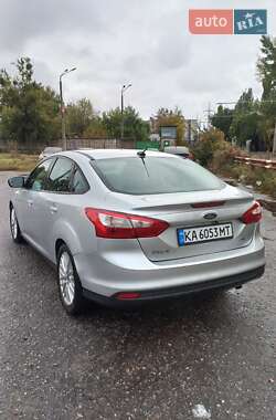 Седан Ford Focus 2014 в 