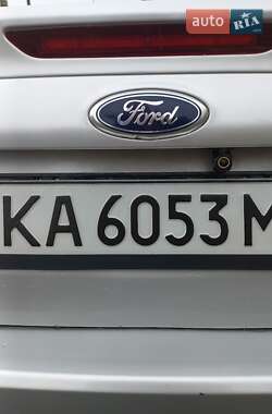 Седан Ford Focus 2014 в 