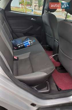 Седан Ford Focus 2014 в 