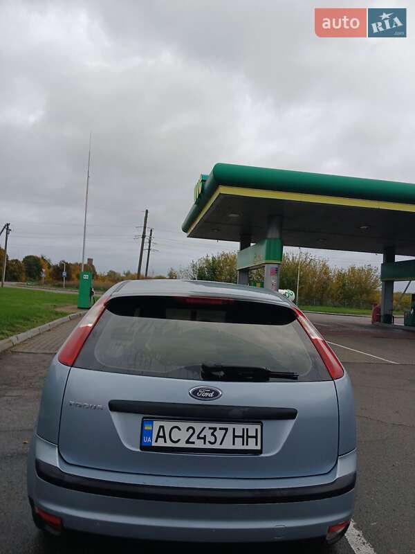 Хетчбек Ford Focus 2005 в Володимирі фото 5 Хетчбек Ford Focus 2005 в Володимирі