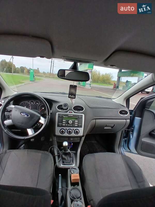 Хетчбек Ford Focus 2005 в Володимирі фото 7 Хетчбек Ford Focus 2005 в Володимирі