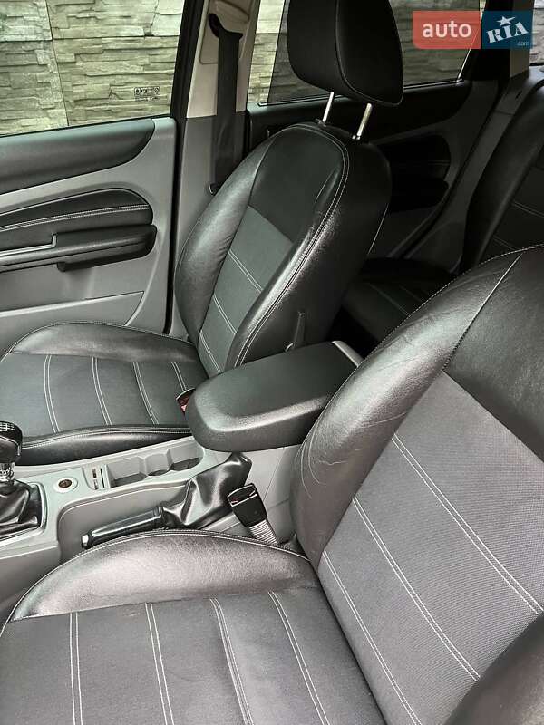 Універсал Ford Focus 2009 в Коломиї фото 35 Універсал Ford Focus 2009 в Коломиї
