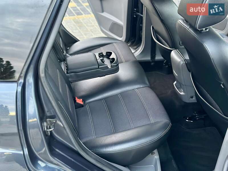 Универсал Ford Focus 2010 в Вараше фото 33 Универсал Ford Focus 2010 в Вараше