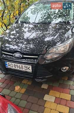 Хэтчбек Ford Focus 2012 в Мукачево