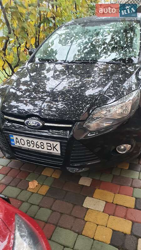 Хетчбек Ford Focus 2012 в Мукачевому фото Хетчбек Ford Focus 2012 в Мукачевому