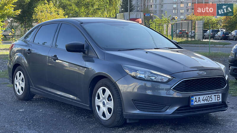 Седан Ford Focus 2016 в Киеве