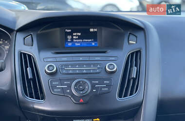 Седан Ford Focus 2016 в 