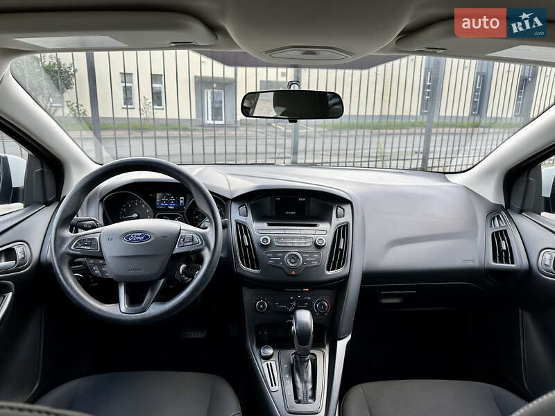 Седан Ford Focus 2017 в Киеве