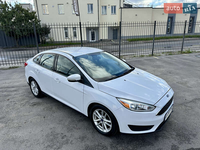 Седан Ford Focus 2017 в Киеве