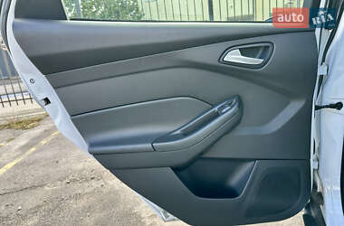 Седан Ford Focus 2017 в 