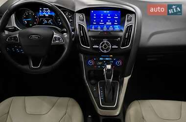 Седан Ford Focus 2018 в 