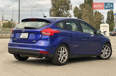 Хэтчбек Ford Focus 2015 в 