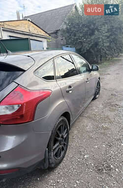 Хетчбек Ford Focus 2014 в 