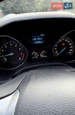 Хетчбек Ford Focus 2014 в 