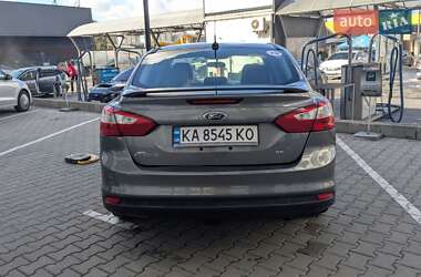 Седан Ford Focus 2013 в 