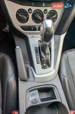 Седан Ford Focus 2013 в 