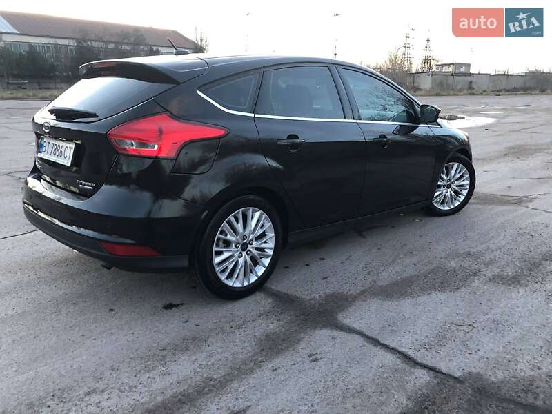 Хэтчбек Ford Focus 2015 в Киеве