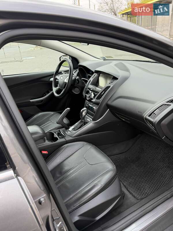 Хэтчбек Ford Focus 2014 в Днепре