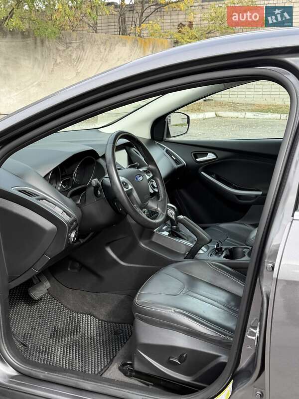 Хэтчбек Ford Focus 2014 в Днепре