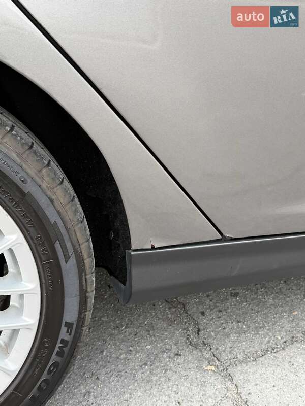 Хэтчбек Ford Focus 2014 в Днепре