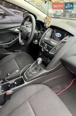 Хэтчбек Ford Focus 2017 в 