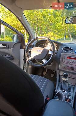 Хетчбек Ford Focus 2009 в  фото 14 Хетчбек Ford Focus 2009 в