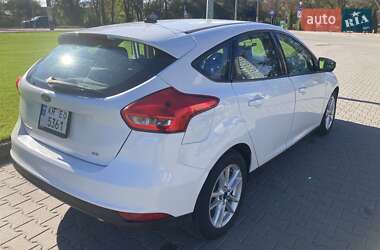 Хэтчбек Ford Focus 2015 в 