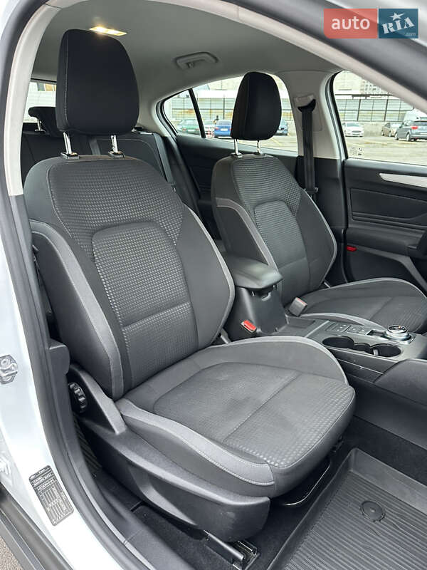 Хетчбек Ford Focus 2020 в Києві фото 29 Хетчбек Ford Focus 2020 в Києві