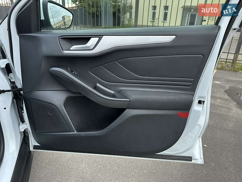 Хетчбек Ford Focus 2020 в Києві фото 30 Хетчбек Ford Focus 2020 в Києві