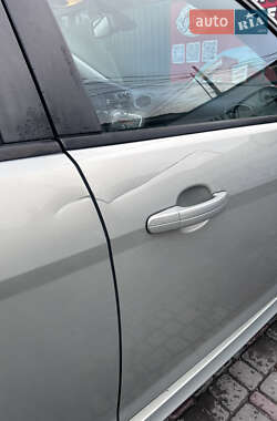 Хэтчбек Ford Focus 2009 в 