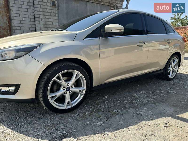Седан Ford Focus 2017 в Павлограде