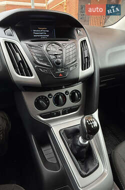 Универсал Ford Focus 2014 в 