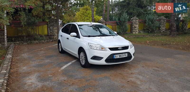 Хэтчбек Ford Focus 2010 в Буче