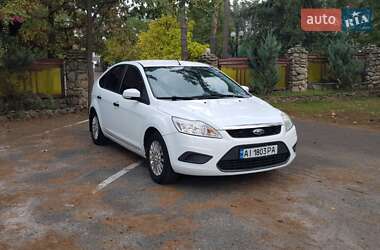 Хетчбек Ford Focus 2010 в 