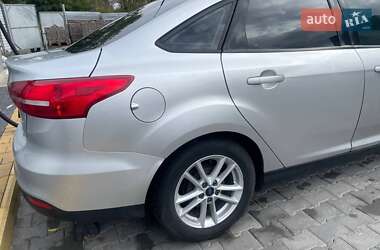 Седан Ford Focus 2016 в 
