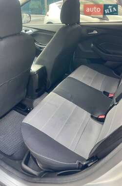 Седан Ford Focus 2016 в 