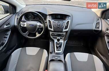 Хетчбек Ford Focus 2013 в 