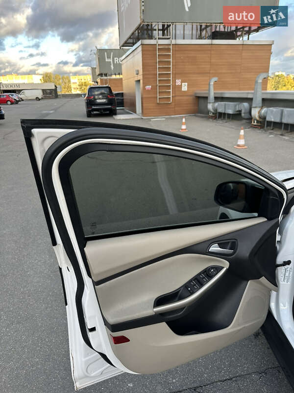 Седан Ford Focus 2012 в Києві