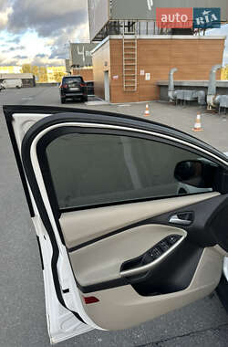 Седан Ford Focus 2012 в 