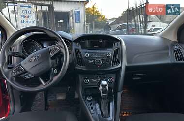 Седан Ford Focus 2015 в 