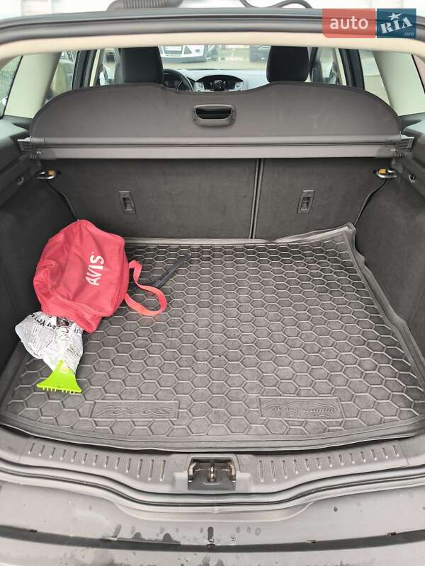 Универсал Ford Focus 2017 в Киеве фото 23 Универсал Ford Focus 2017 в Киеве