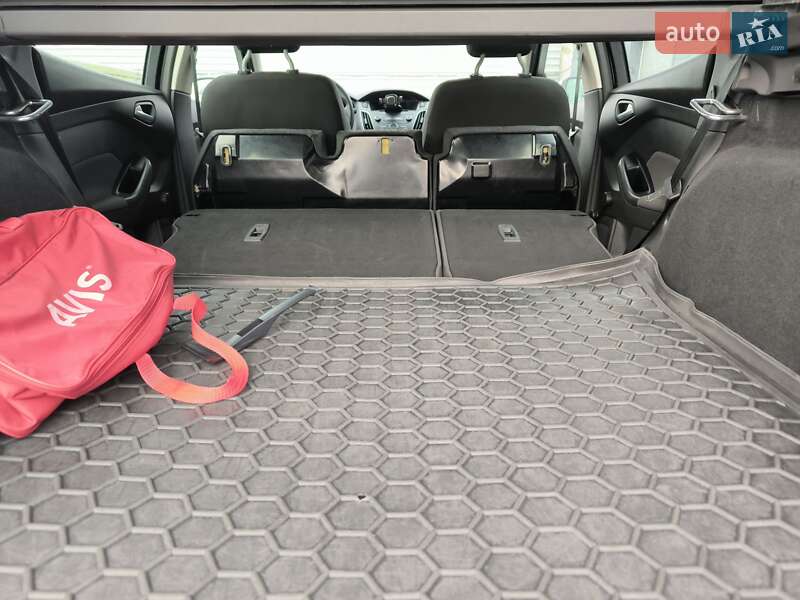 Универсал Ford Focus 2017 в Киеве фото 27 Универсал Ford Focus 2017 в Киеве