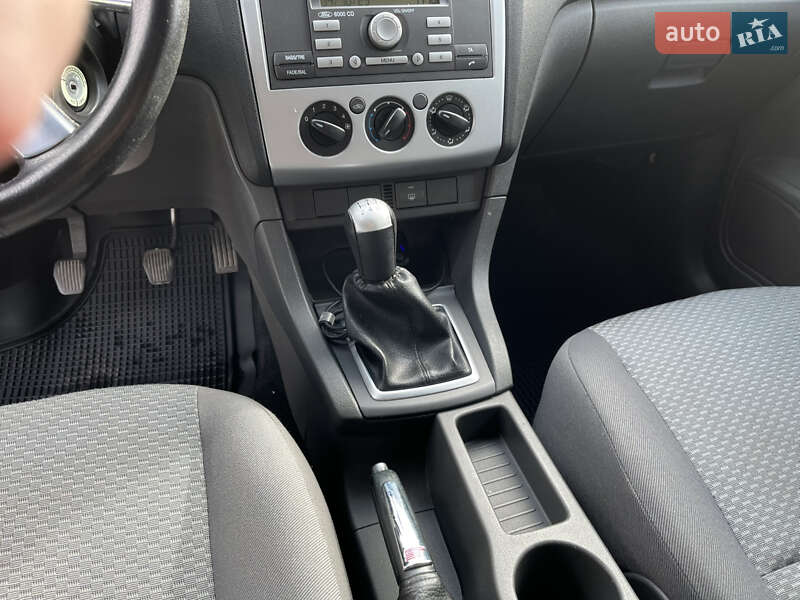 Универсал Ford Focus 2006 в Луцке