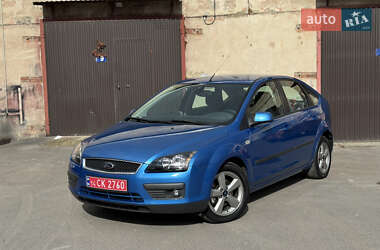 Хэтчбек Ford Focus 2004 в Калуше