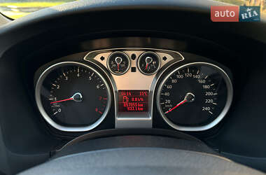 Седан Ford Focus 2011 в 